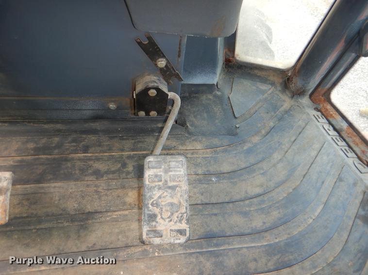 image for item DG1067 2002 John Deere 410G backhoe