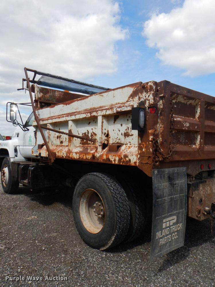 image for item DG1079 1994 GMC TopKick C5500 dump truck