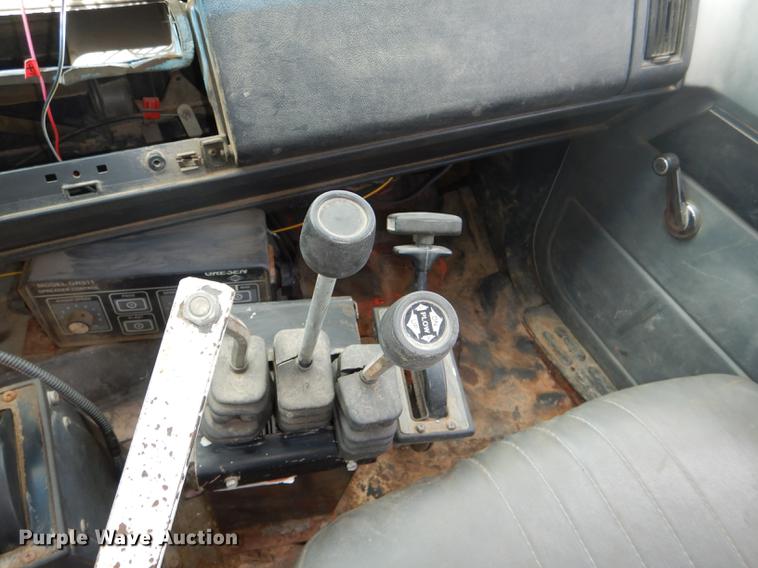 image for item DG1079 1994 GMC TopKick C5500 dump truck