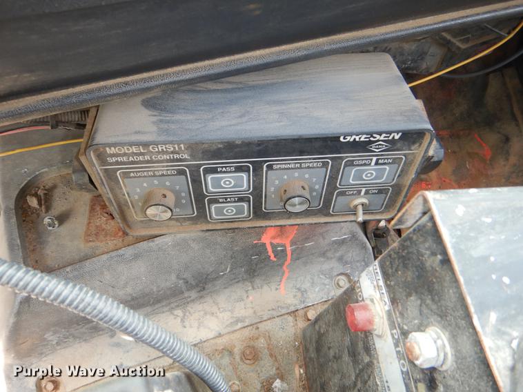 image for item DG1079 1994 GMC TopKick C5500 dump truck