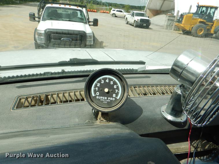 image for item DG1079 1994 GMC TopKick C5500 dump truck