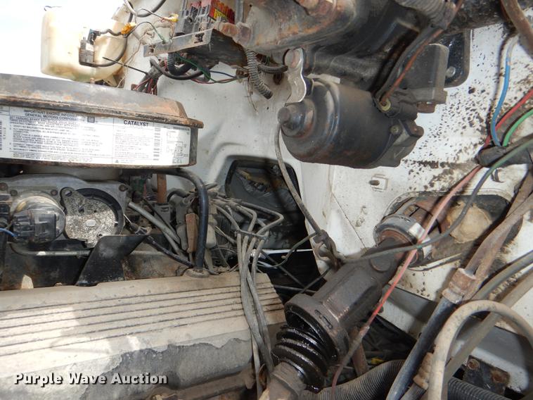 image for item DG1079 1994 GMC TopKick C5500 dump truck