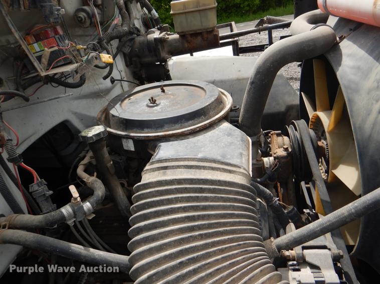 image for item DG1079 1994 GMC TopKick C5500 dump truck