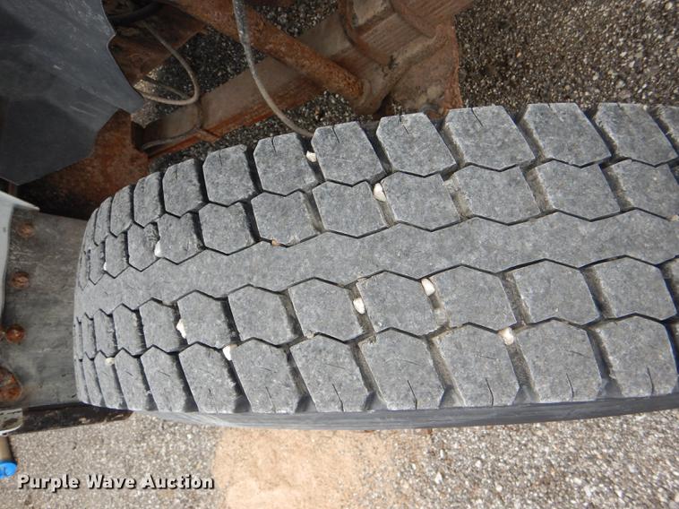 image for item DG1079 1994 GMC TopKick C5500 dump truck