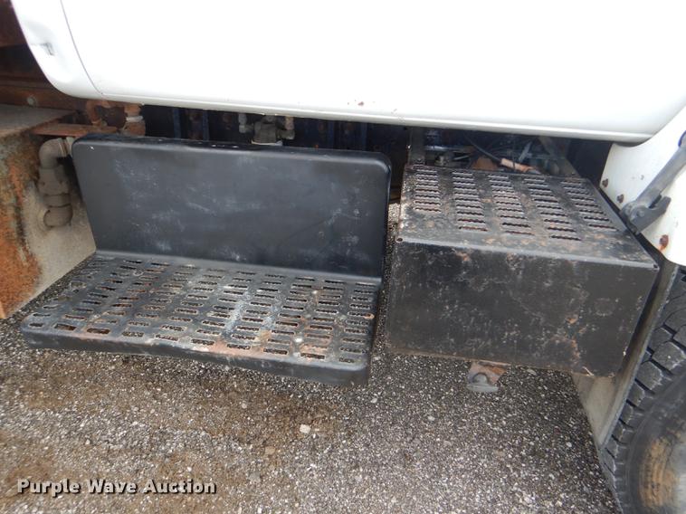 image for item DG1079 1994 GMC TopKick C5500 dump truck