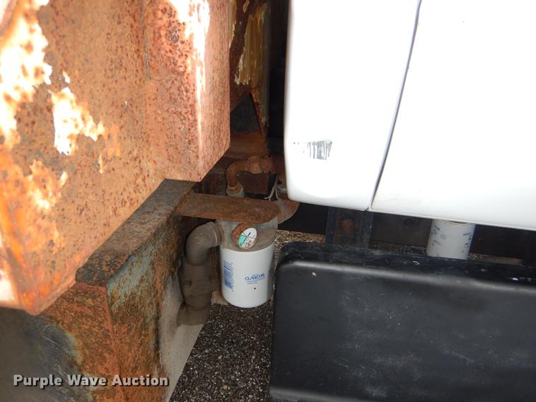 image for item DG1079 1994 GMC TopKick C5500 dump truck