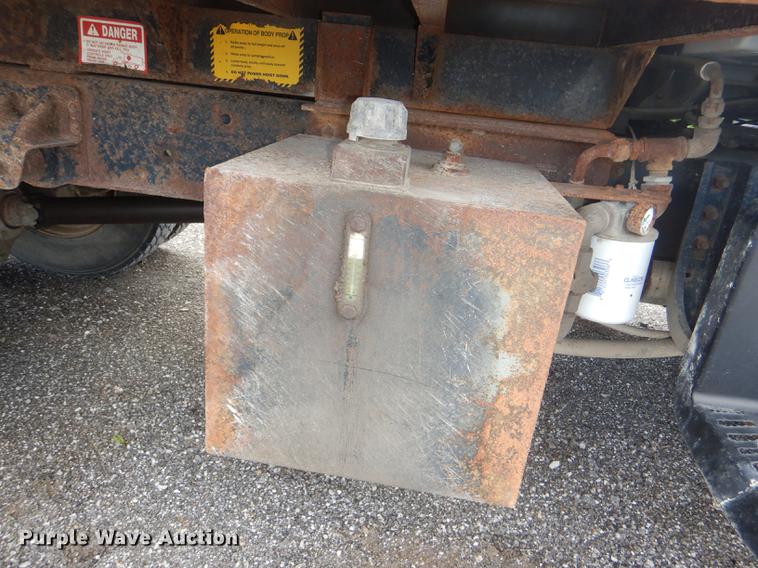 image for item DG1079 1994 GMC TopKick C5500 dump truck