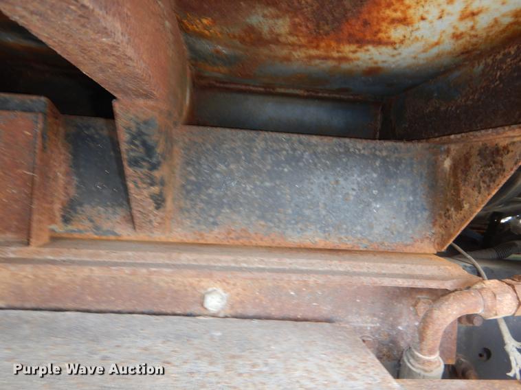 image for item DG1079 1994 GMC TopKick C5500 dump truck