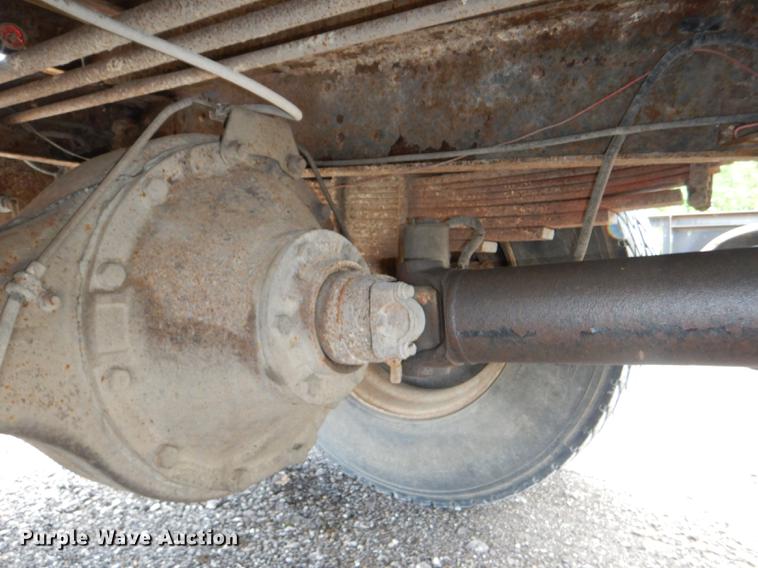 image for item DG1079 1994 GMC TopKick C5500 dump truck