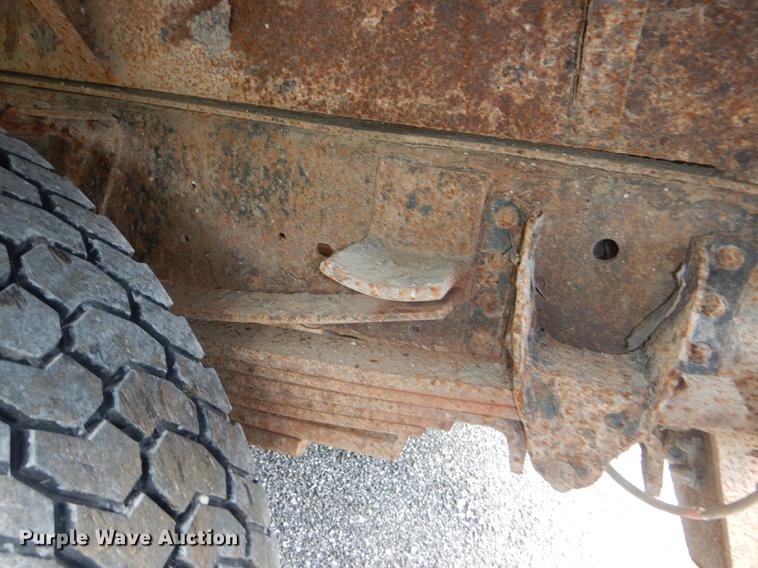 image for item DG1079 1994 GMC TopKick C5500 dump truck