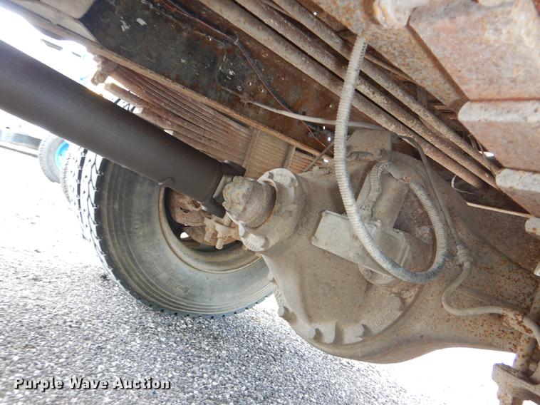 image for item DG1079 1994 GMC TopKick C5500 dump truck