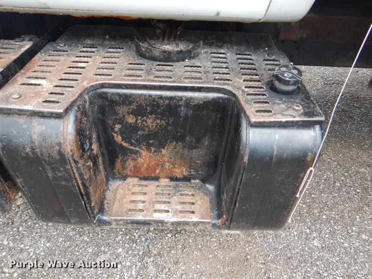 image for item DG1079 1994 GMC TopKick C5500 dump truck