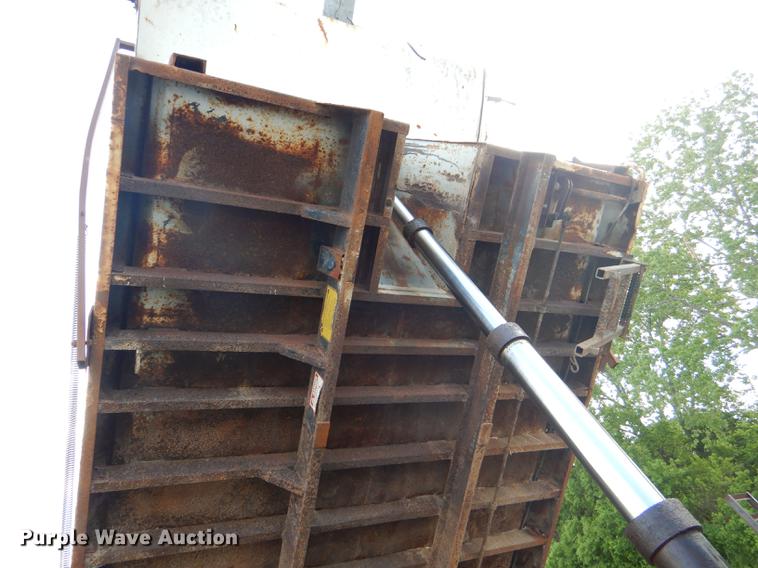 image for item DG1079 1994 GMC TopKick C5500 dump truck