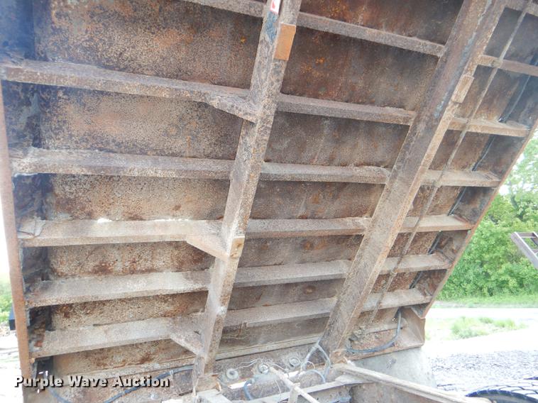 image for item DG1079 1994 GMC TopKick C5500 dump truck