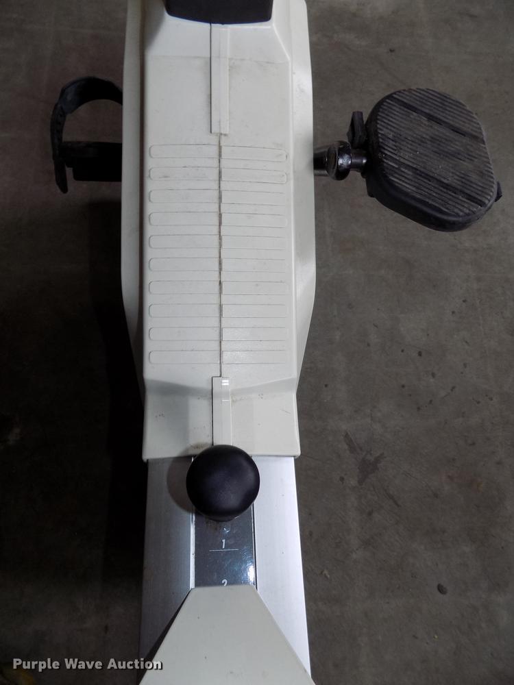 image for item DZ9694 Exercise equipment