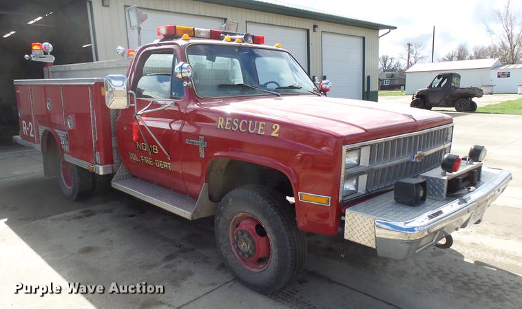 image for item EF9506 1982 Chevrolet Scottsdale K30 brush fire truck