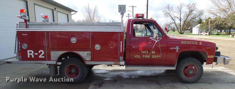 image for item EF9506 1982 Chevrolet Scottsdale K30 brush fire truck