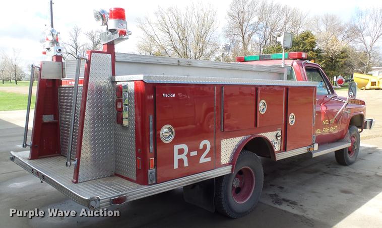 image for item EF9506 1982 Chevrolet Scottsdale K30 brush fire truck