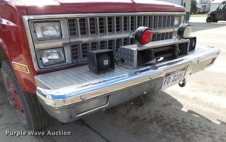 image for item EF9506 1982 Chevrolet Scottsdale K30 brush fire truck