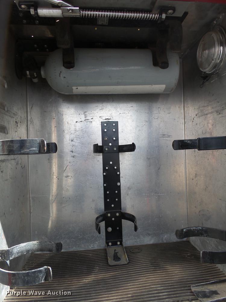 image for item EF9506 1982 Chevrolet Scottsdale K30 brush fire truck