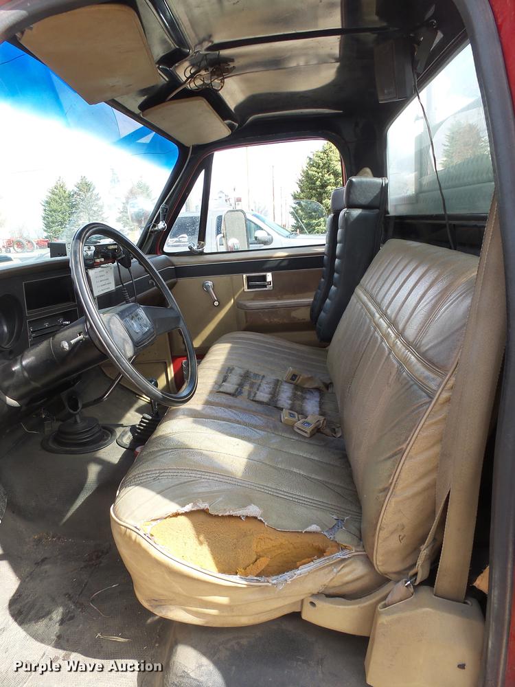 image for item EF9506 1982 Chevrolet Scottsdale K30 brush fire truck