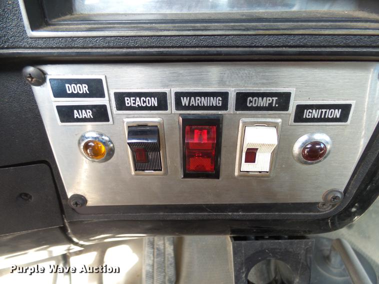 image for item EF9506 1982 Chevrolet Scottsdale K30 brush fire truck