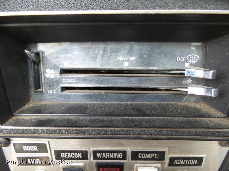 image for item EF9506 1982 Chevrolet Scottsdale K30 brush fire truck