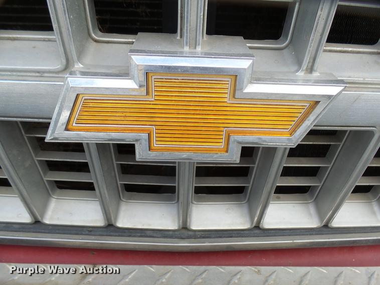 image for item EF9506 1982 Chevrolet Scottsdale K30 brush fire truck