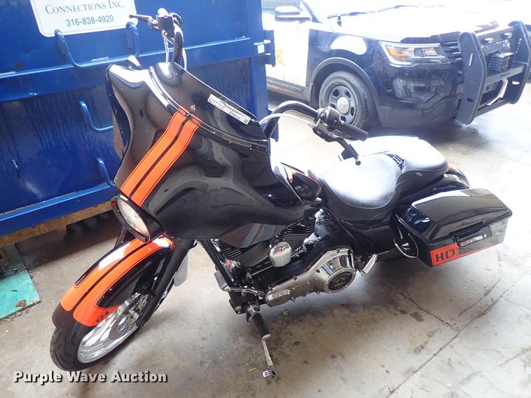 image for item EH9232 1999 Harley Davidson Electra Glide motorcycle