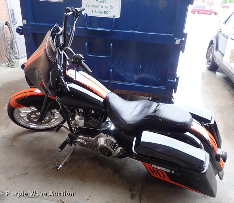 image for item EH9232 1999 Harley Davidson Electra Glide motorcycle