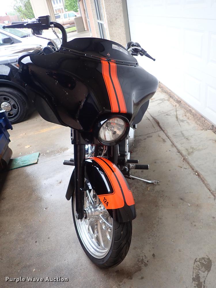 image for item EH9232 1999 Harley Davidson Electra Glide motorcycle