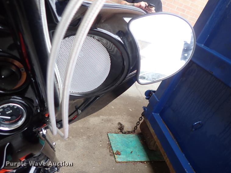 image for item EH9232 1999 Harley Davidson Electra Glide motorcycle