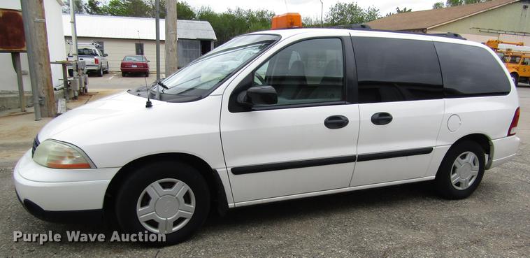 image for item EH9426 2002 Ford Windstar van