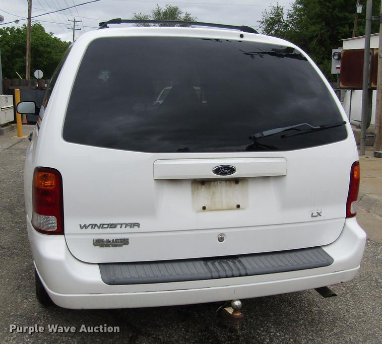 image for item EH9426 2002 Ford Windstar van