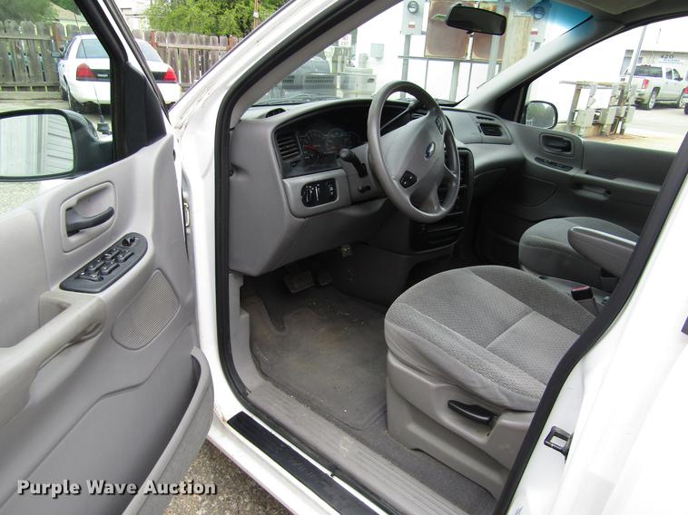 image for item EH9426 2002 Ford Windstar van