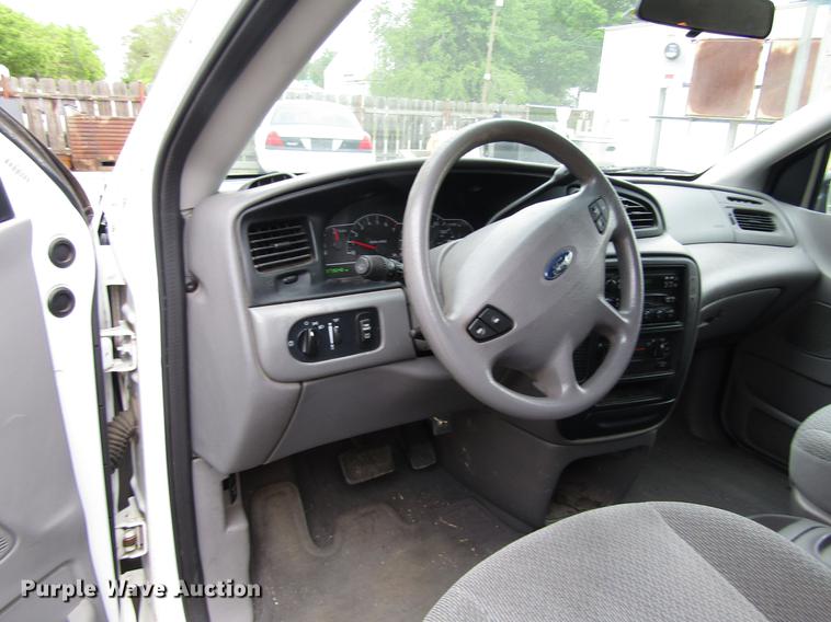image for item EH9426 2002 Ford Windstar van