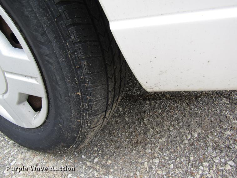 image for item EH9426 2002 Ford Windstar van