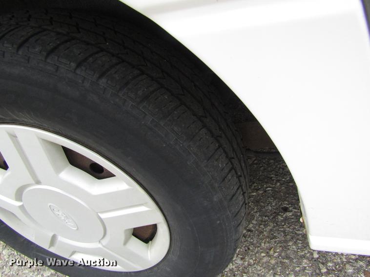 image for item EH9426 2002 Ford Windstar van