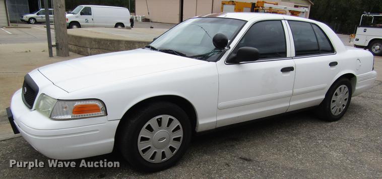 image for item EH9427 2007 Ford Crown Victoria Police Interceptor