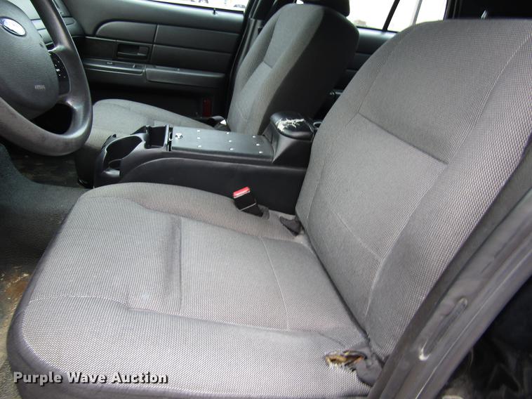 image for item EH9427 2007 Ford Crown Victoria Police Interceptor