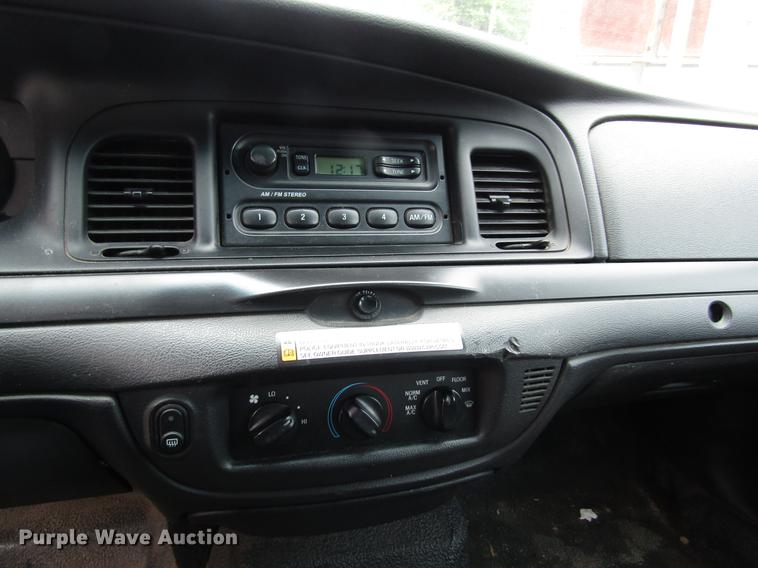 image for item EH9427 2007 Ford Crown Victoria Police Interceptor
