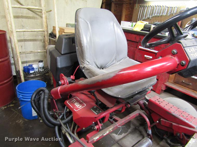 image for item EH9428 (2) Toro Greenmaster 3100 lawn mowers