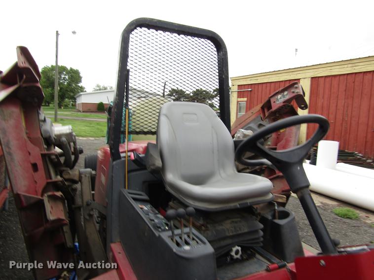 image for item EH9429 (2) 2003 Toro Groundmaster 400D lawn mowers