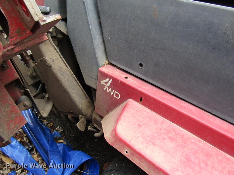 image for item EH9429 (2) 2003 Toro Groundmaster 400D lawn mowers