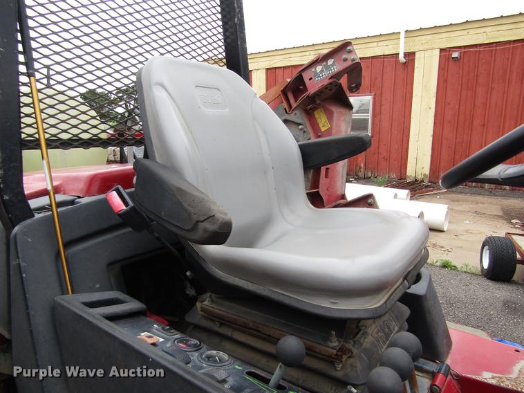 image for item EH9429 (2) 2003 Toro Groundmaster 400D lawn mowers