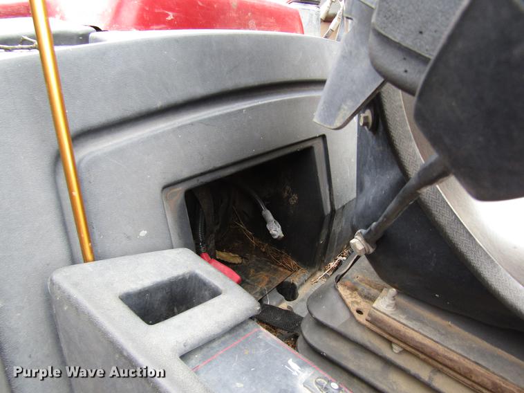 image for item EH9429 (2) 2003 Toro Groundmaster 400D lawn mowers