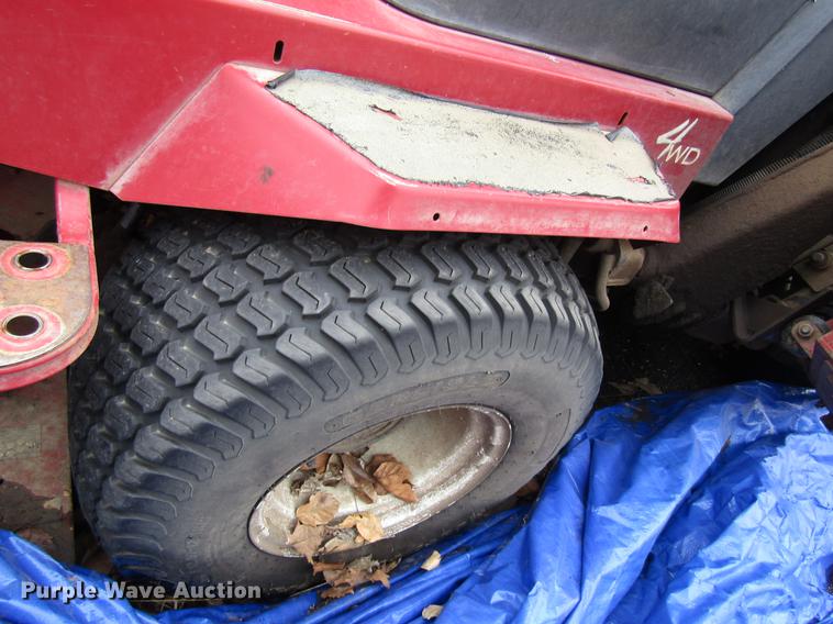 image for item EH9429 (2) 2003 Toro Groundmaster 400D lawn mowers