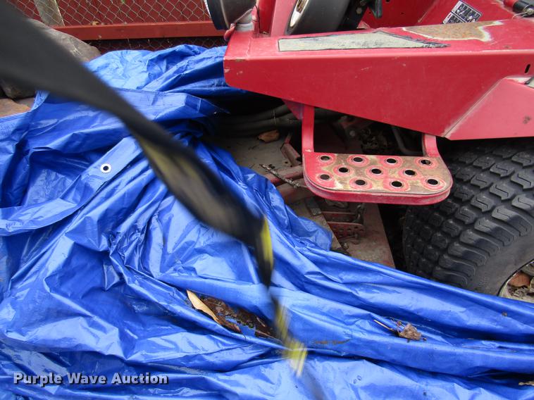 image for item EH9429 (2) 2003 Toro Groundmaster 400D lawn mowers