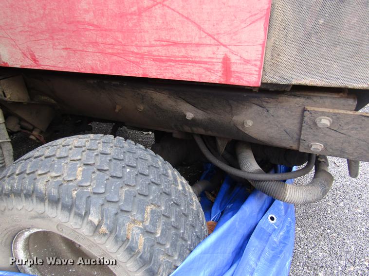 image for item EH9429 (2) 2003 Toro Groundmaster 400D lawn mowers