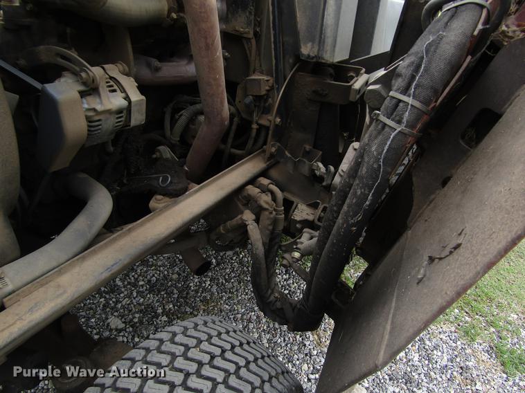 image for item EH9429 (2) 2003 Toro Groundmaster 400D lawn mowers